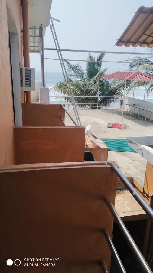 Saritas Guest House - Bogmalo Beach Екстериор снимка