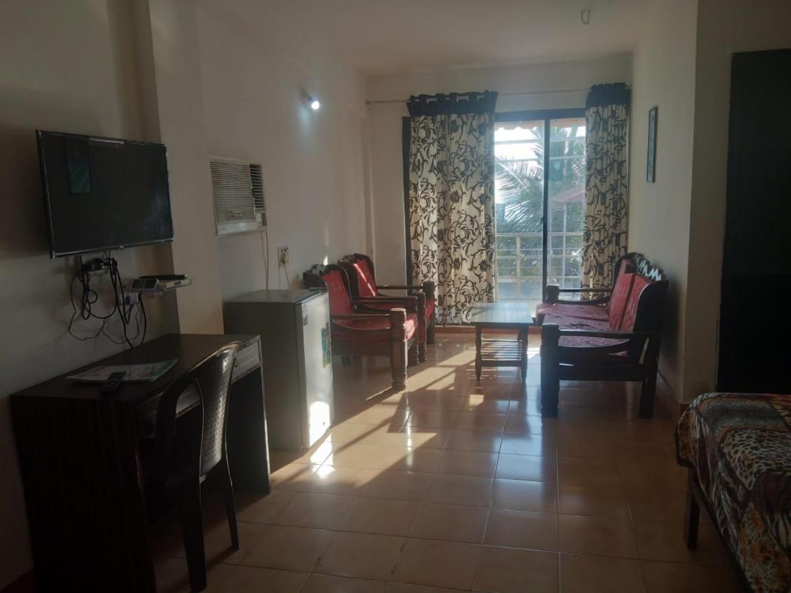 Saritas Guest House - Bogmalo Beach Екстериор снимка