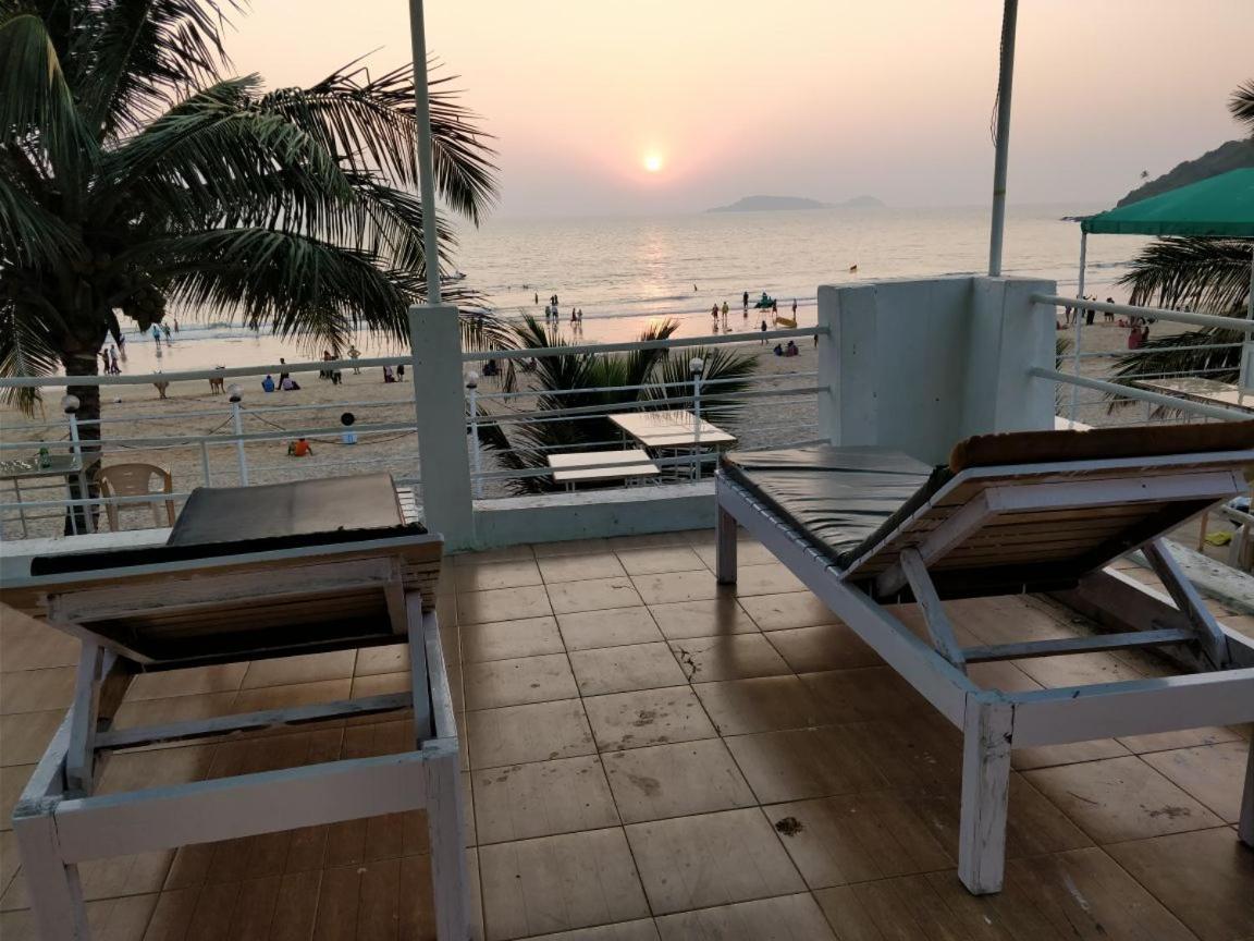 Saritas Guest House - Bogmalo Beach Екстериор снимка